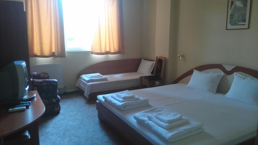 Family Hotel Familya รูเซ ภายนอก รูปภาพ